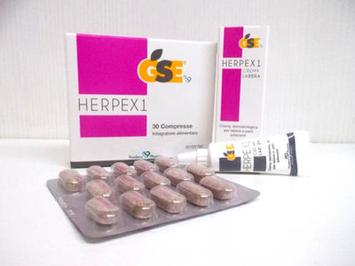 KIT GSE Herpex (Integratore + Crema labbra OMAGGIO) - Prodeco Pharma Il programma completo di Prodeco Pharma in caso di Herpes Labiale: 1 Integratore 30 compresse + Crema labbra 7,5 ml OMAGGIO